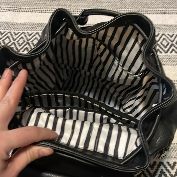 Antik Kraft Vegan Black Leather Backpack - Picture 5 of 7